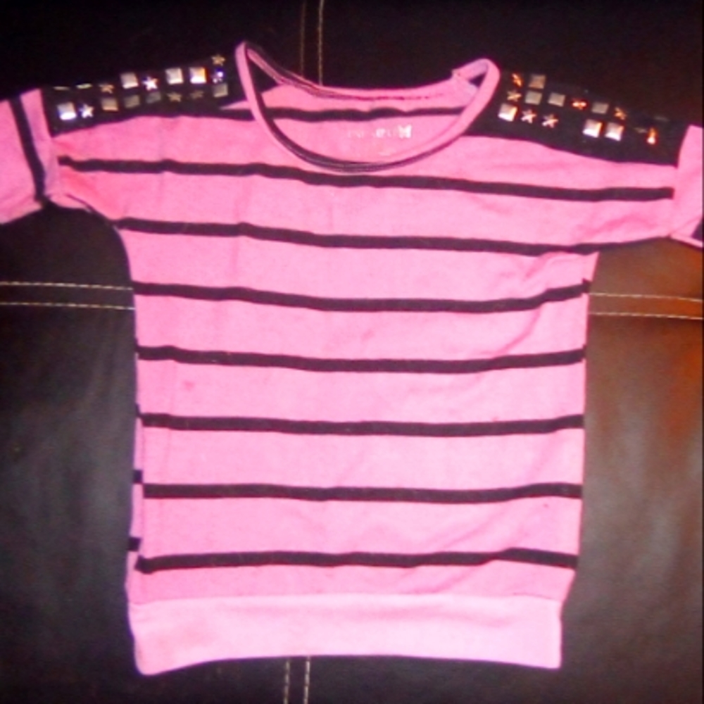 Onne step Ahead Girls pink and black half sleeved sweater size 6x